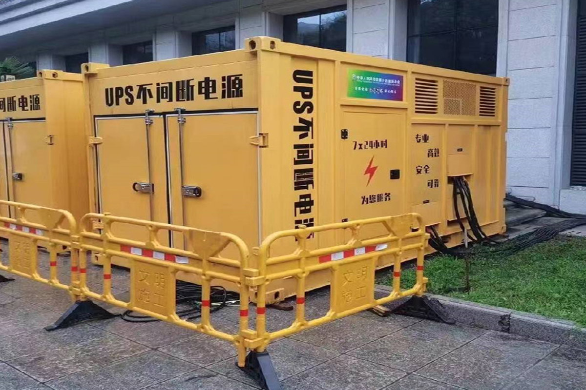 连州发电机租赁施工现场